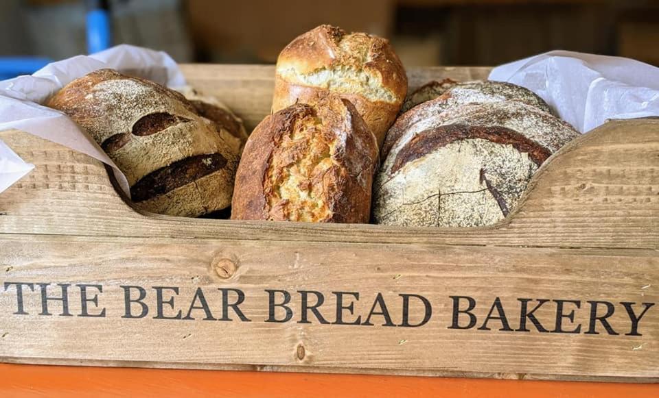 The Bear Bread Bakery B&B, Ensuite Rooms Above The Bakery, Colyton Εξωτερικό φωτογραφία